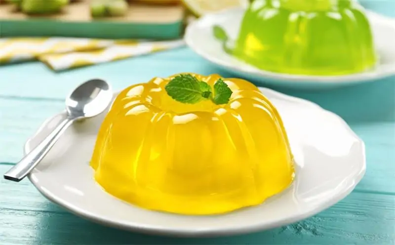 Pectin vs Gelatin in Gummy Manufacturing: Which is Best for Your Gummies Supplement Brand?